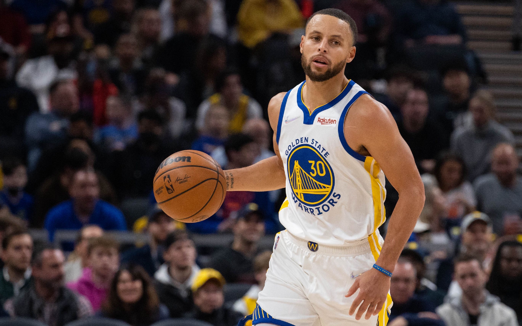 勇士vs鹈鹕前瞻：库里因伤缺席，鹈鹕欲在客场爆大冷（勇士对阵鹈鹕前瞻：库里伤停，鹈鹕客场力求冷门）