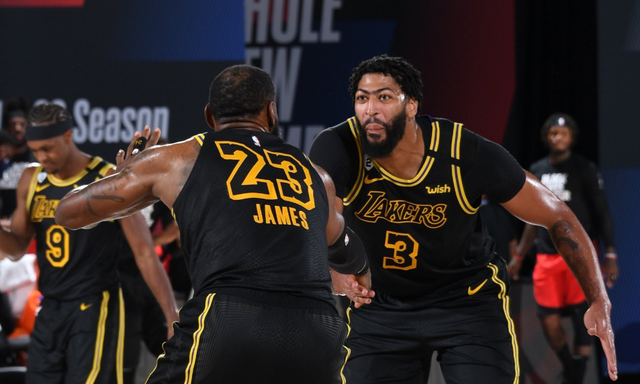 记者：罗马联系法比奥-席尔瓦团队，但若吉拉西离队他将留下（记者称罗马已接触法比奥-席尔瓦团队，但若吉拉西离队，席尔瓦将选择留队）