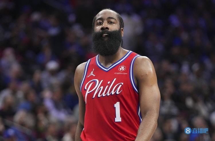 两战28扣15中+2拦6发：女排17岁1.82米重炮手太稳 再冲最佳主攻？（17岁1.82米女排重炮两战15次成功扣杀、2拦6发，状态稳健再冲最佳主攻？）