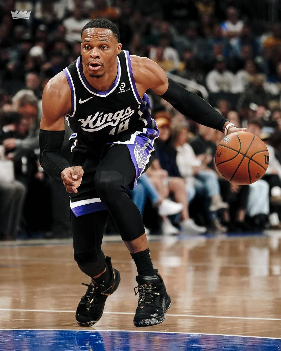 16冠王双职加冕！刘国梁隐退，王励勤能扛住洛杉矶6金硬仗吗？（16冠王双料登顶！刘国梁退居幕后，王励勤能否顶住洛杉矶六金硬仗？）