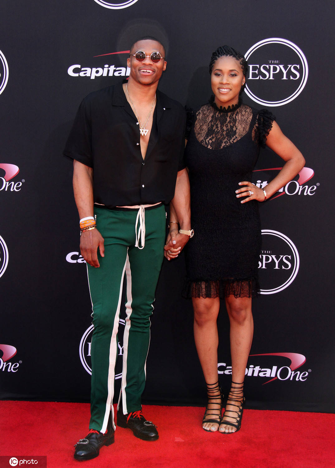 特瓦斯：梅罗瓜穆离开不会影响西甲质量，与英超差距正在缩小（特瓦斯称梅罗瓜穆相继离去不损西甲含金量，与英超差距正逐步缩小）