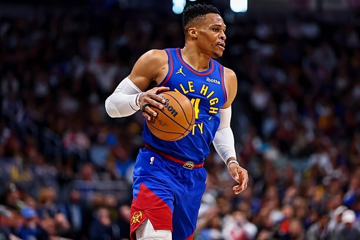 贝尔：维尼修斯和姆巴佩令人失望，他们把进攻变得复杂化了（贝尔：维尼修斯与姆巴佩令人失望，让球队进攻过于复杂）